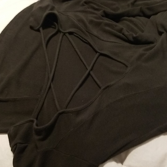 *SOLD*  NWOT Open back skater dress - Picture 2 of 3